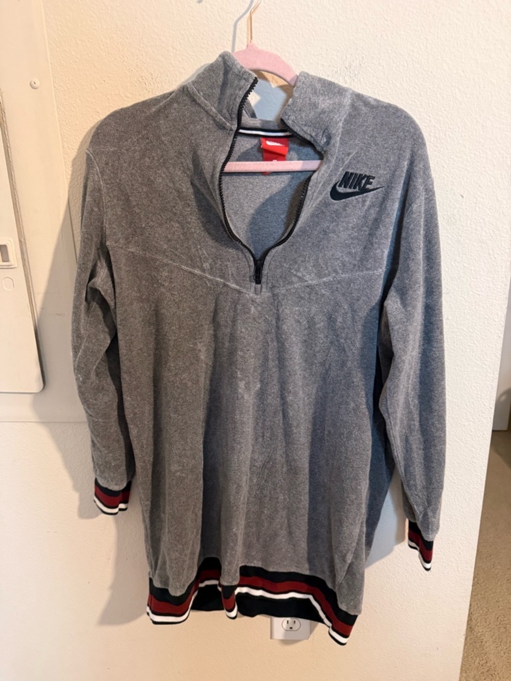 Nike Quarter Zip Pullover Womens M Gray Velour Mock Neck Swoosh Sweatshirt